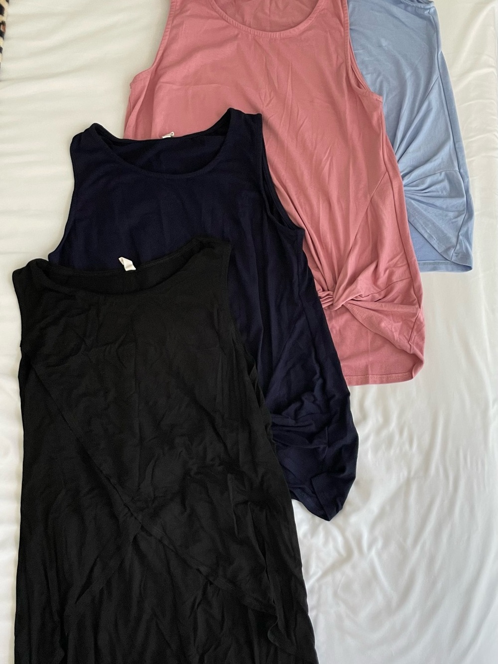 Bundle of 4 Pink Blush Maternity Tops. 3x M 1x L. Light Blue, blush, navy, black